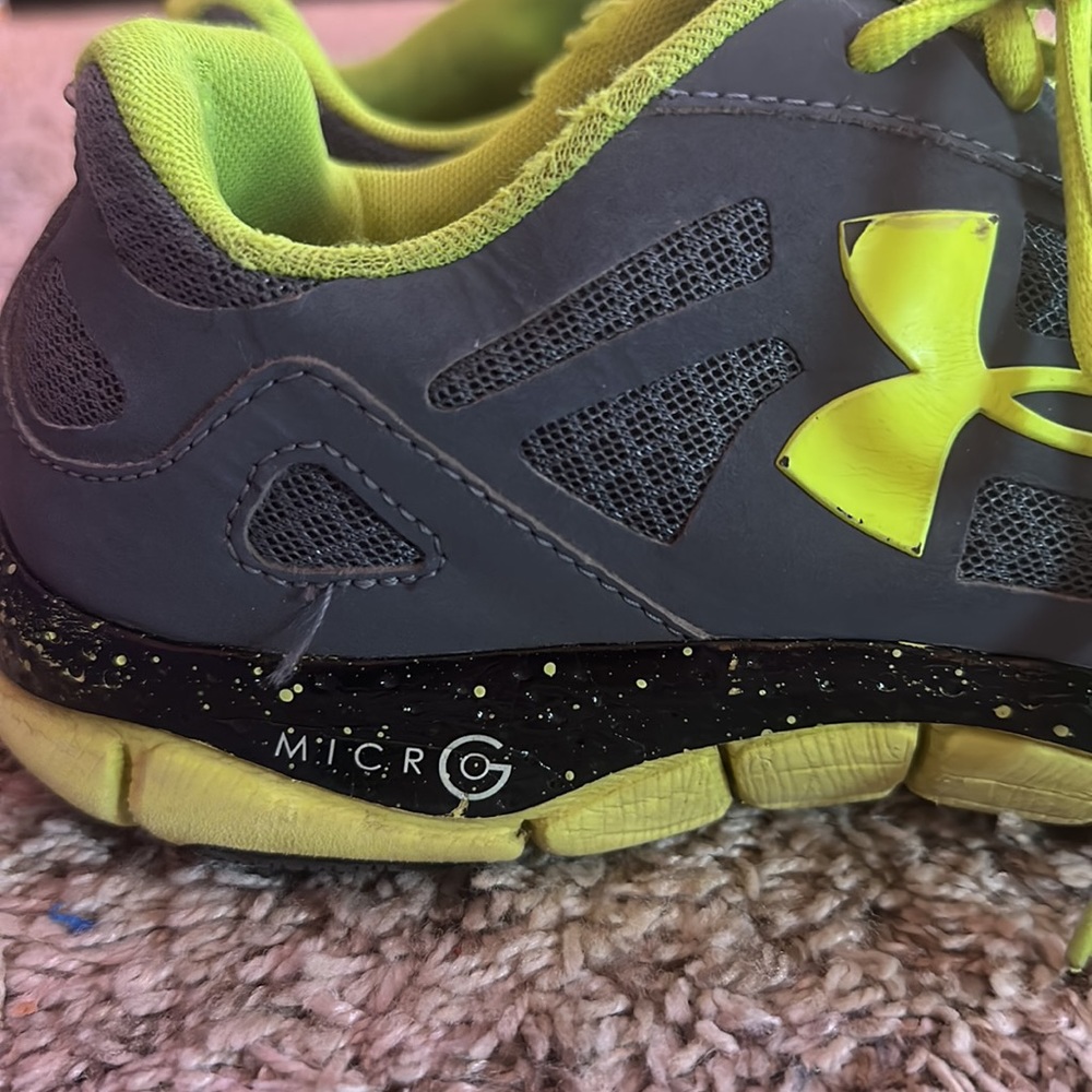 Under Armour Men's Micro G Engage Big Logo Shoe - Picture 10 of 14